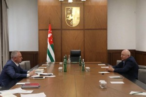 СЕГОДНЯ ПРЕЗИДЕНТ АБХАЗИИ БАДРА ГУНБА ПРОВЕЛ ПРИЕМ ГРАЖДАН ПО ЛИЧНЫМ ВОПРОСАМ