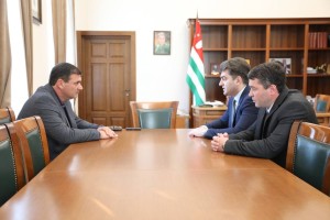 Вице-президент Абхазии Беслан Бигвава встретился с членом экспертного Совета Комитета Государственной Думы по делам национальностей, председателем Всероссийского общественного движения «Знамя России» Джахангиром Мамедовым
