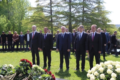 Бадра Гәынба Аԥсны Аҳәынҭқарра Актәи Ахада Владислав Арӡынба ҳаҭырла дигәалаиршәеит