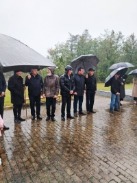 Вице-президент почтил память бойцов, погибших во время операции по освобождению Очамчыры