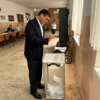 Vice-President of Abkhazia Beslan Bigvava voted in the elections of deputies of the State Duma of the Russian Federation at his place of residence in the city of Ochamchira.