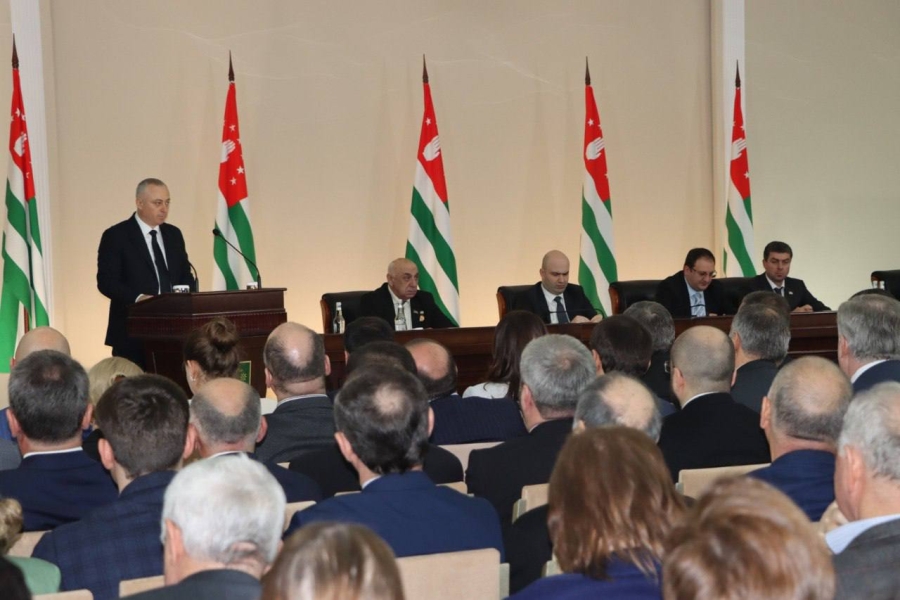 Послание Президента Республики Абхазия Б.З. Гунба Народному Собранию – Парламенту Республики Абхазия О положении в стране, основных направлениях внутренней и внешней политики государства