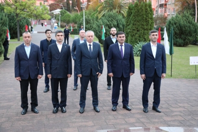 Президент Абхазии Бадра Гунба и Вице-президент Беслан Бигвава приняли участие в торжественных мероприятиях, посвященных годовщине освобождения Гагрского района