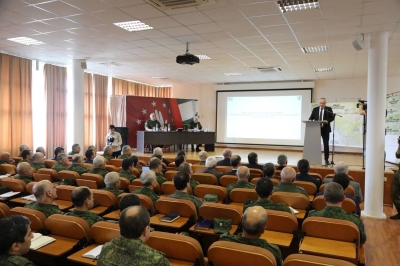 Главнокомандующий Вооруженными силами Республики Абхазия Бадра Гунба, по итогам инструкторско-методических занятий, дал Указание по подготовке и проведению двусторонних оперативно-тактических учений с группировками войск «Восток» и «Запад»