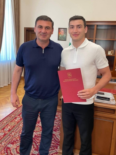 ВИЦЕ-ПРЕЗИДЕНТ АБХАЗИИ БЕСЛАН БИГВАВА ПРИНЯЛ ХАРИТОНА АГРБА