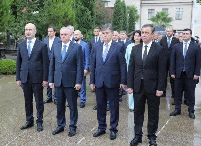 Президент почтил память защитников Отечества в День международного признания независимости Республики Абхазия