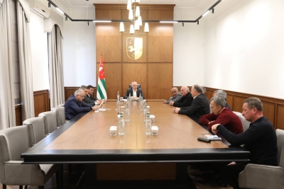 Гәынба Бадра ареспублика ашьхааӡаҩцәа идикылеит