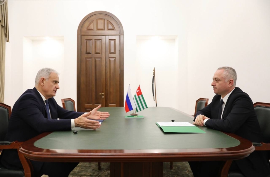 Ахада Урыстәыла аекономикатә ҿиара аминистр ихаҭыԥуаҩ Сергеи Назаров диԥылеит