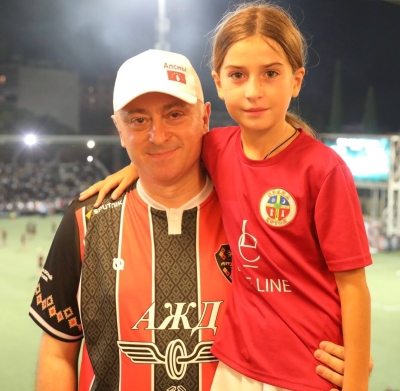 Президент Абхазии Бадра Гунба присутствует на матче Медиалиги между командами «Апсны» и «Чертаново»