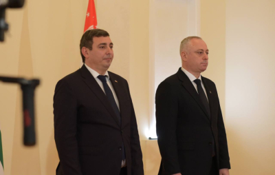 Ambassador Extraordinary and Plenipotentiary of the Republic of South Ossetia to the Republic of Abkhazia Astamur Katsia presented his credentials to the President of the Republic of Abkhazia Badra Gunba.