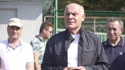 President Aslan Bzhaniya Awarded the Two-Time Hero of the Soviet Union A. S. Ivanchenkov the “Akhdz-Apsha” Order, Second Class